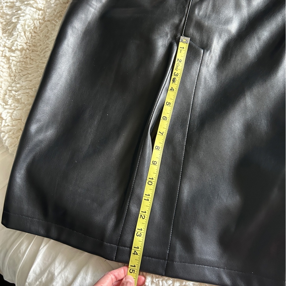 3/$20 7 For All Mankind faux leather midi skirt size small - Picture 14 of 15